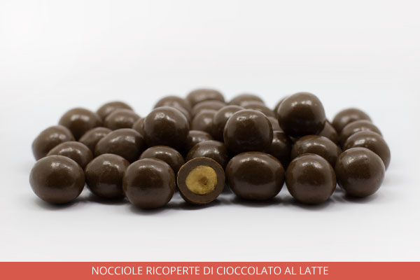 01_Nocciole-ricoperte-di-cioccolato-al-latte_Ambrosio