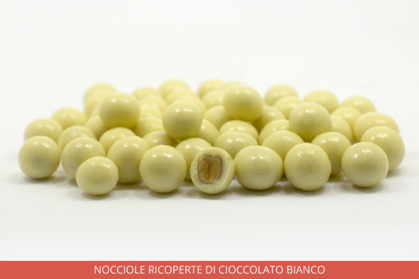 03_Nocciole-ricoperte-di-cioccolato-bianco_Ambrosio